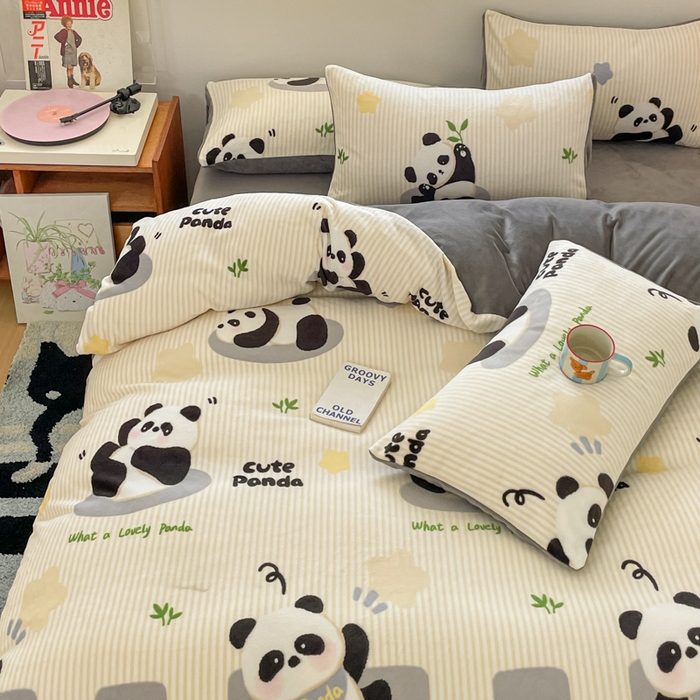 91家纺网 家纺一手货源 找家纺 瑞钰 2025新款A类加厚牛奶绒印花四件套 小熊猫-灰