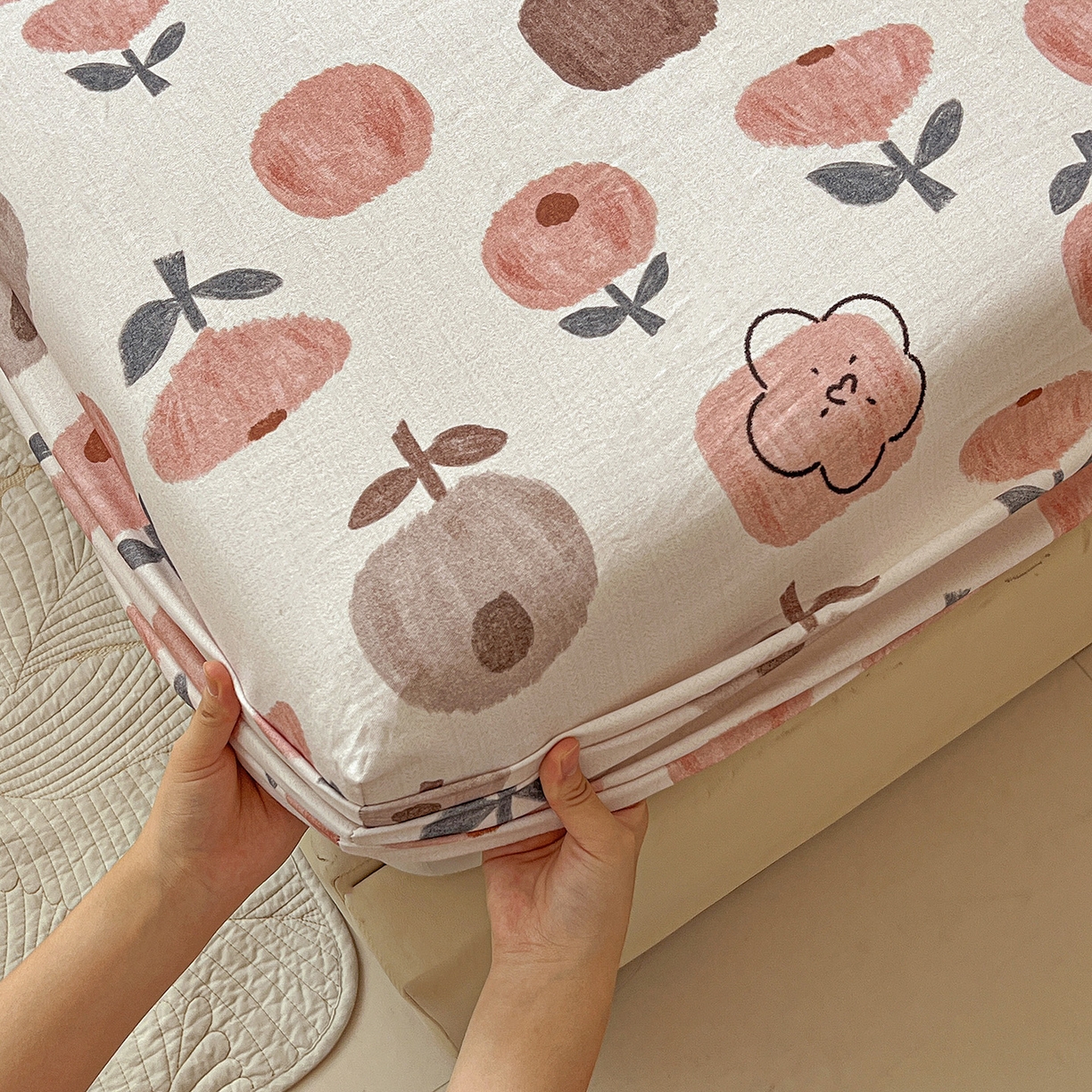 91家纺网 家纺一手货源 找家纺 依庭 2025新款高克重全棉纯棉磨毛印花床笠单品床笠 山樱