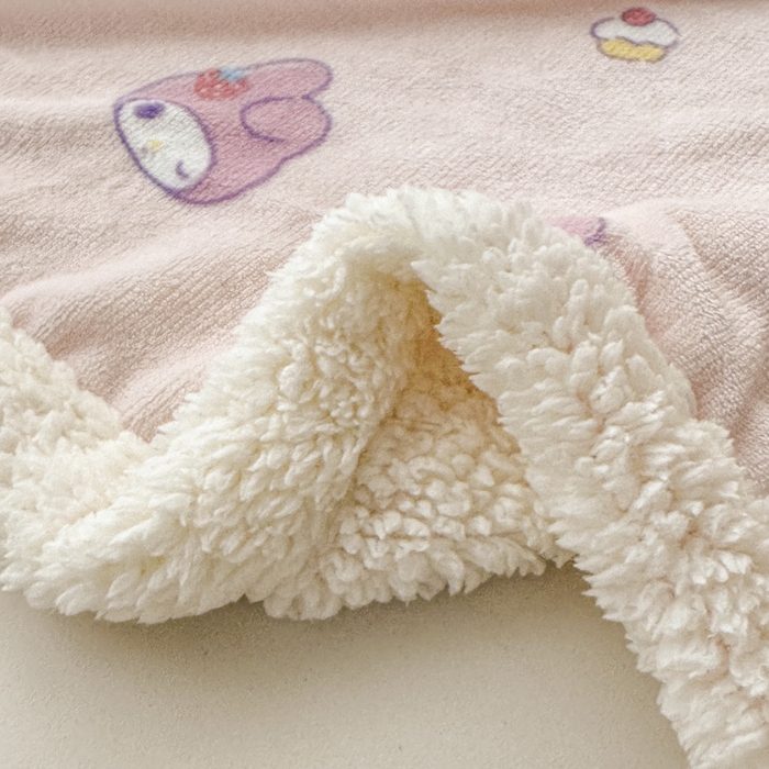 91家纺网 家纺一手货源 找家纺 花满路 2025新款亲肤舒适三丽鸥羊羔毛毯 糯糯美乐蒂