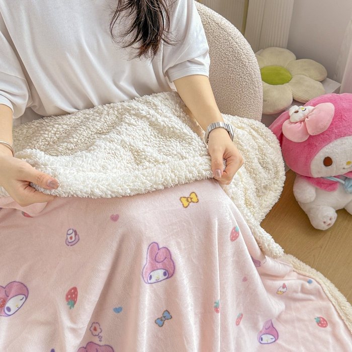 91家纺网 家纺一手货源 找家纺 花满路 2025新款亲肤舒适三丽鸥羊羔毛毯 糯糯美乐蒂