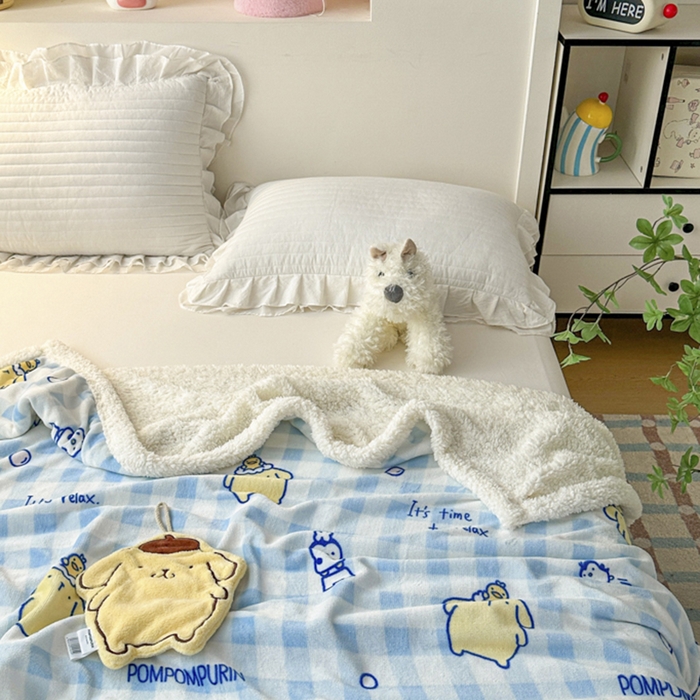 91家纺网 家纺一手货源 找家纺 花满路 2025新款亲肤舒适三丽鸥羊羔毛毯 格子布丁狗