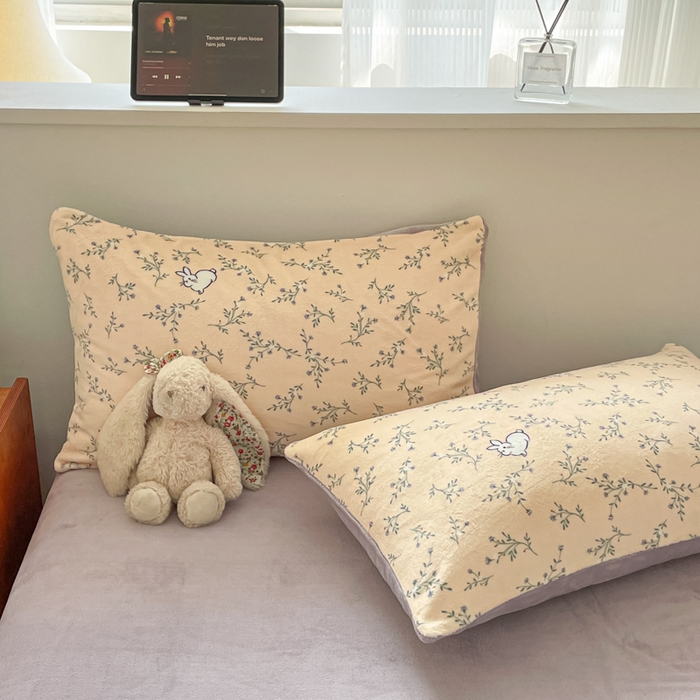 91家纺网 家纺一手货源 找家纺 瑞钰 2025新款A类加厚牛奶绒印花四件套 枝枝兔