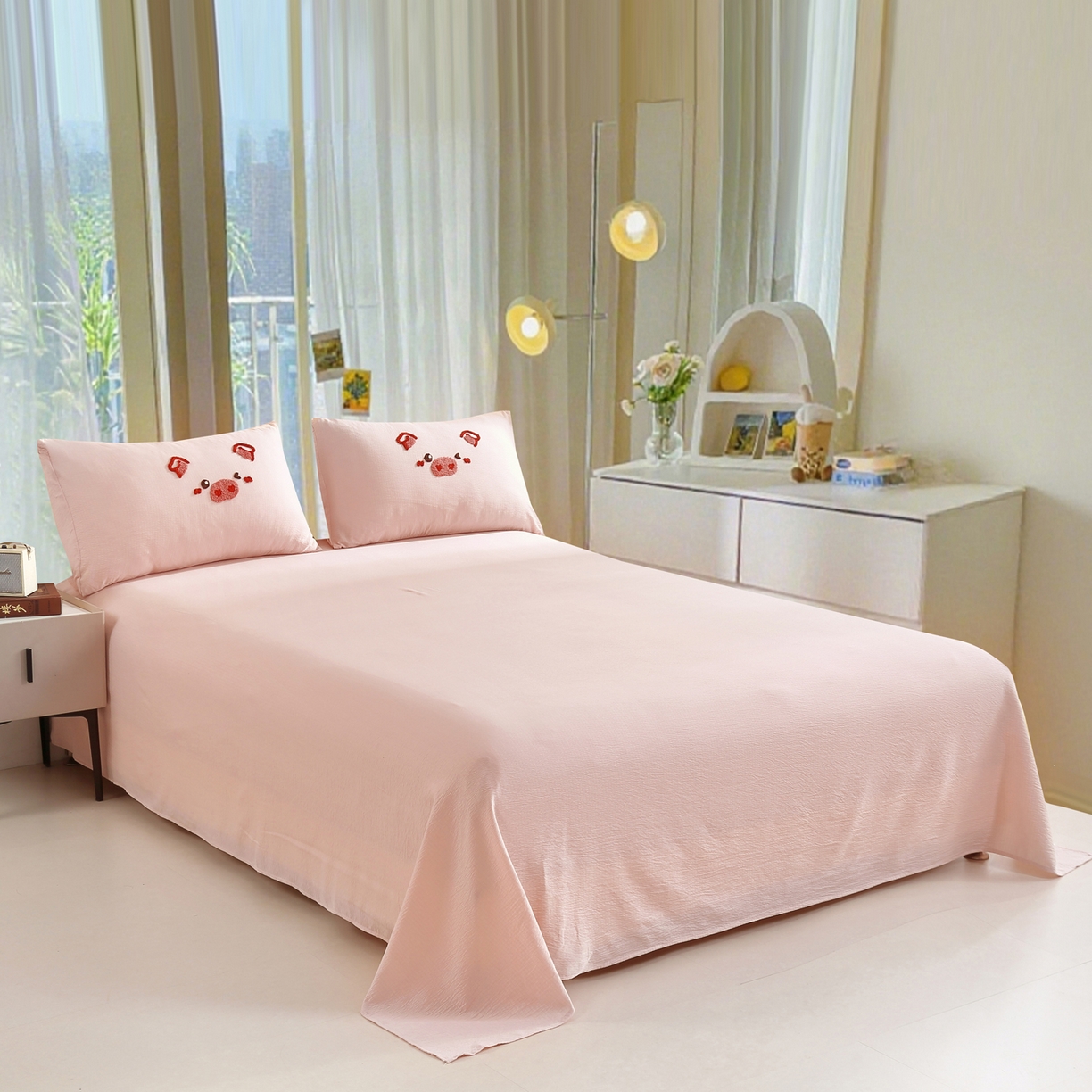 91家纺网 家纺一手货源 找家纺 恋之语 2025新款皱皱纱木棉毛巾绣四件套及单被套系列-可爱猪 可爱猪-粉色