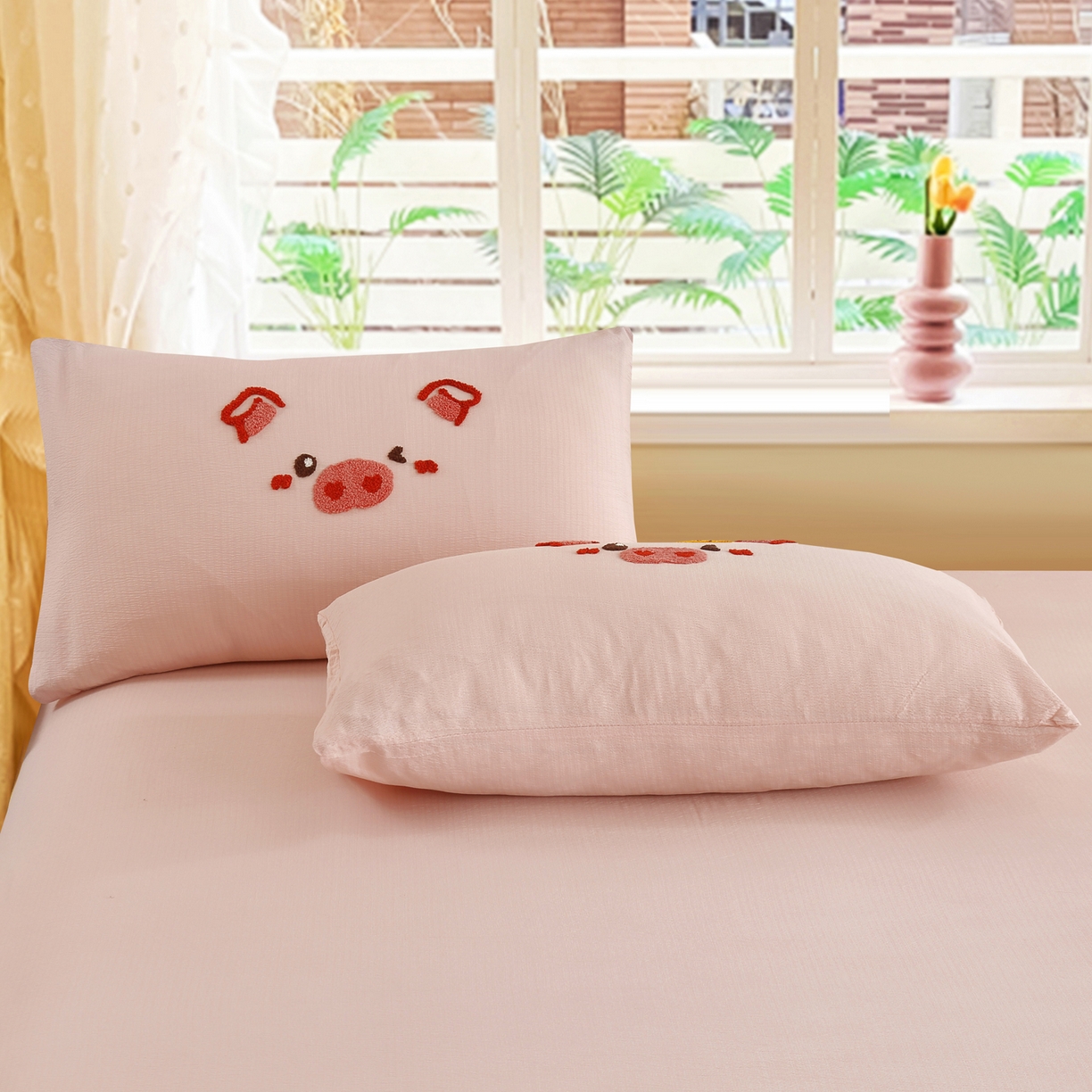 91家纺网 家纺一手货源 找家纺 恋之语 2025新款皱皱纱木棉毛巾绣四件套及单被套系列-可爱猪 可爱猪-粉色