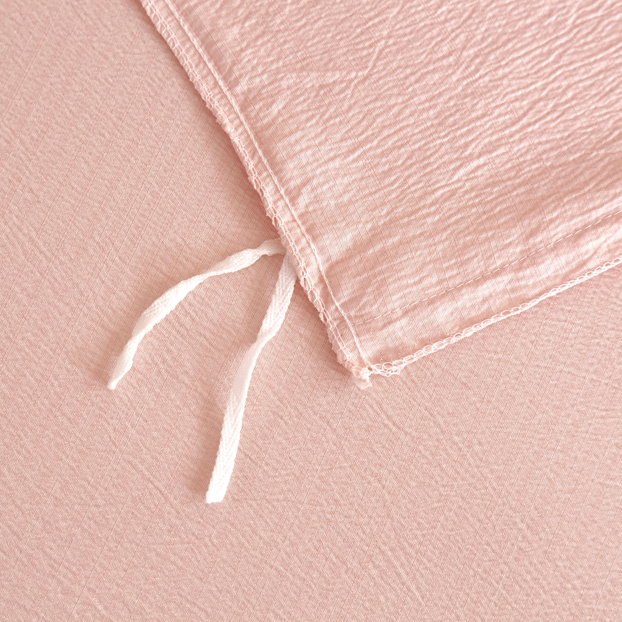 91家纺网 家纺一手货源 找家纺 恋之语 2025新款皱皱纱木棉毛巾绣四件套及单被套系列-可爱猪 可爱猪-粉色