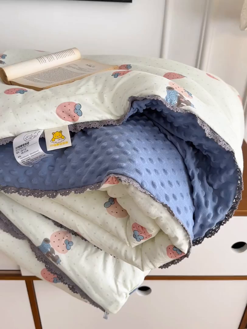 91家纺网 家纺一手货源 找家纺 （总）花满路 2025新款亲肤柔软卡通系列豆豆被子被芯