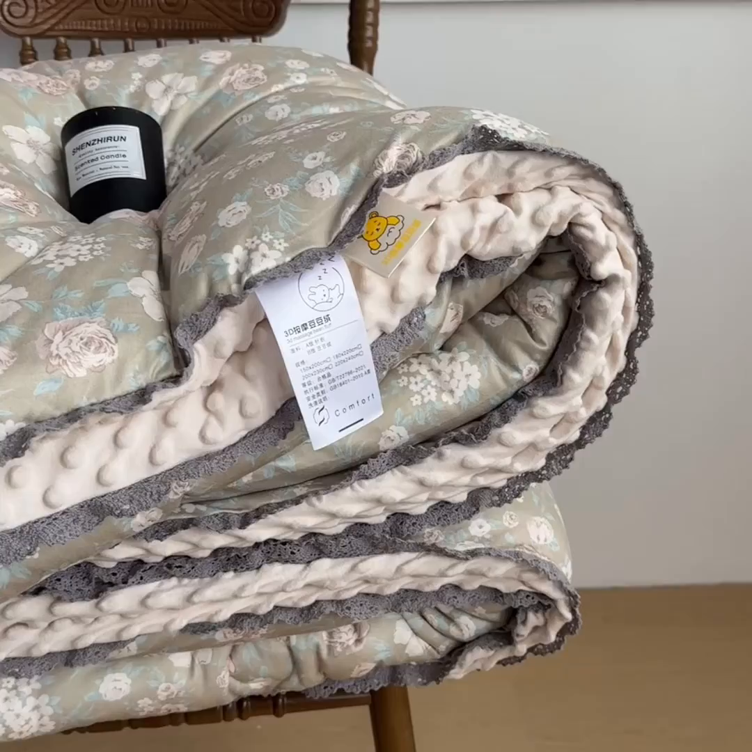 91家纺网 家纺一手货源 找家纺 花满路 2025新款亲肤柔软卡通系列豆豆被子被芯 西野暮色