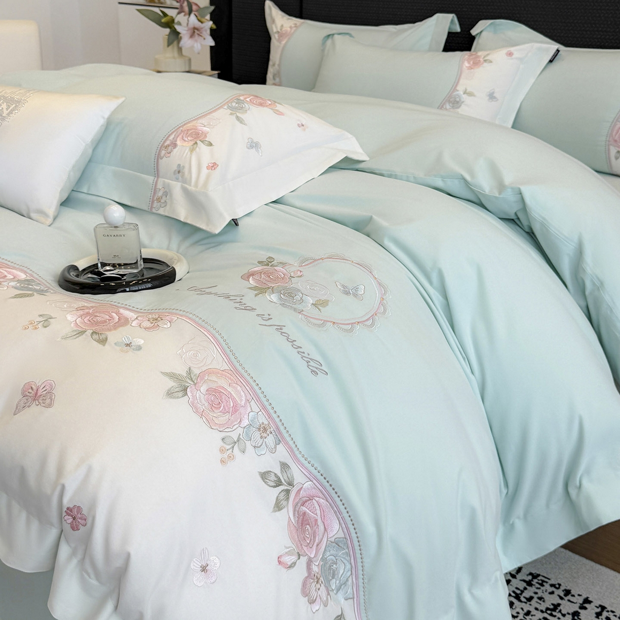 91家纺网 家纺一手货源 找家纺 （总）爱妮菲家纺 2025新款直播爆款A类加厚保暖全棉纯棉磨毛四件套纯棉重工刺绣被套冬季床上用品