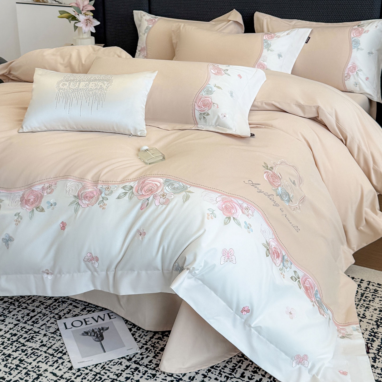 91家纺网 家纺一手货源 找家纺 爱妮菲家纺 2025新款直播爆款A类加厚保暖全棉纯棉磨毛四件套纯棉重工刺绣被套冬季床上用品 绮影-美人杏