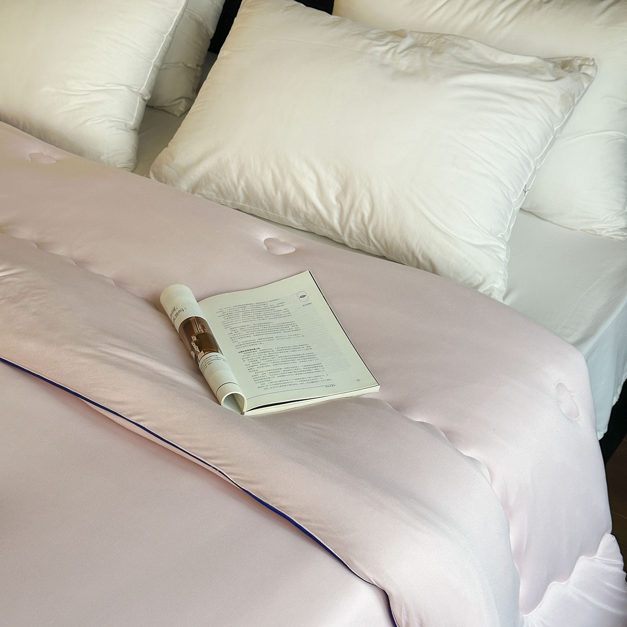 91家纺网 家纺一手货源 找家纺 色鬼布艺高端家居主号 2025新款星球深睡控温被被子被芯 粉色