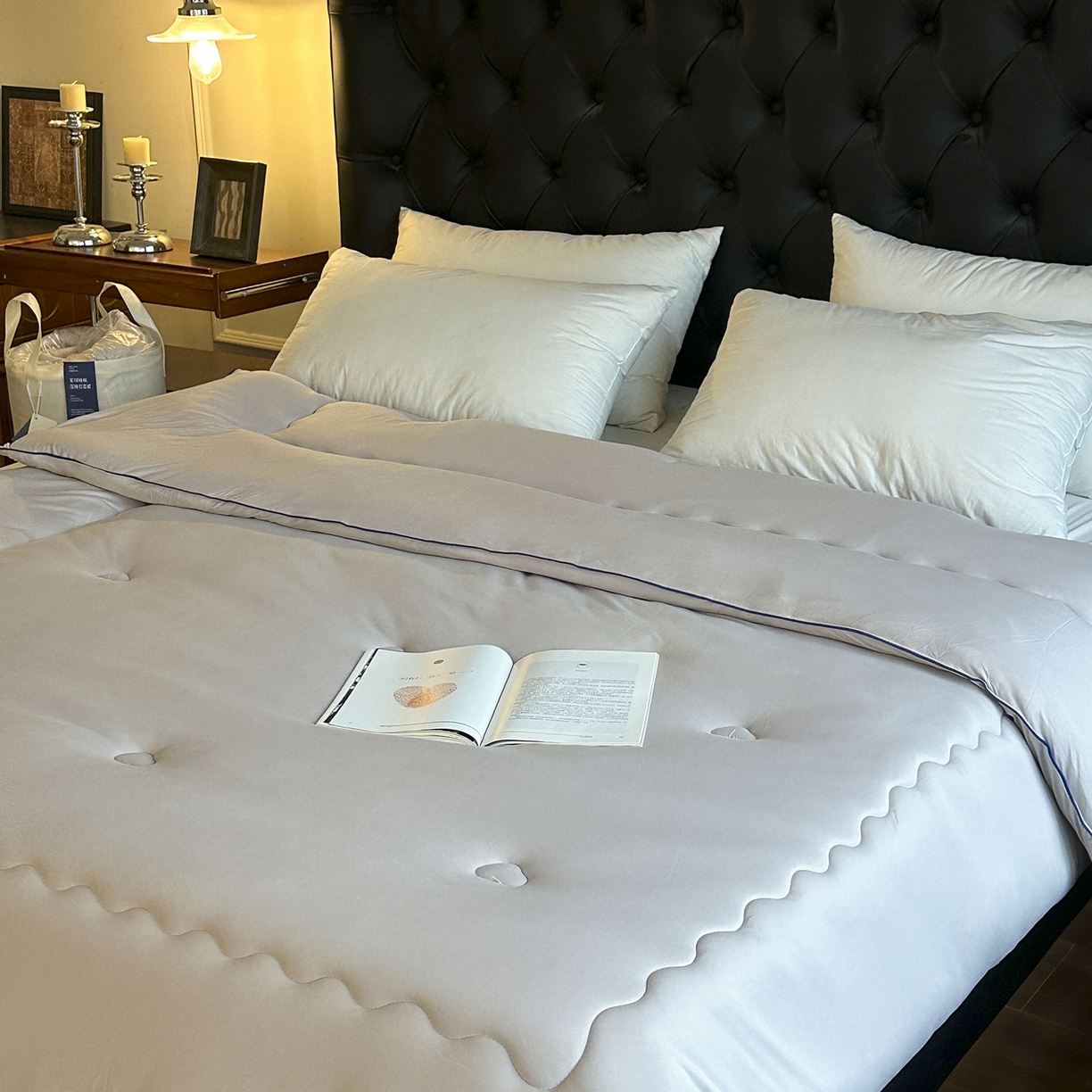 91家纺网 家纺一手货源 找家纺 色鬼布艺高端家居主号 2025新款星球深睡控温被被子被芯 灰色