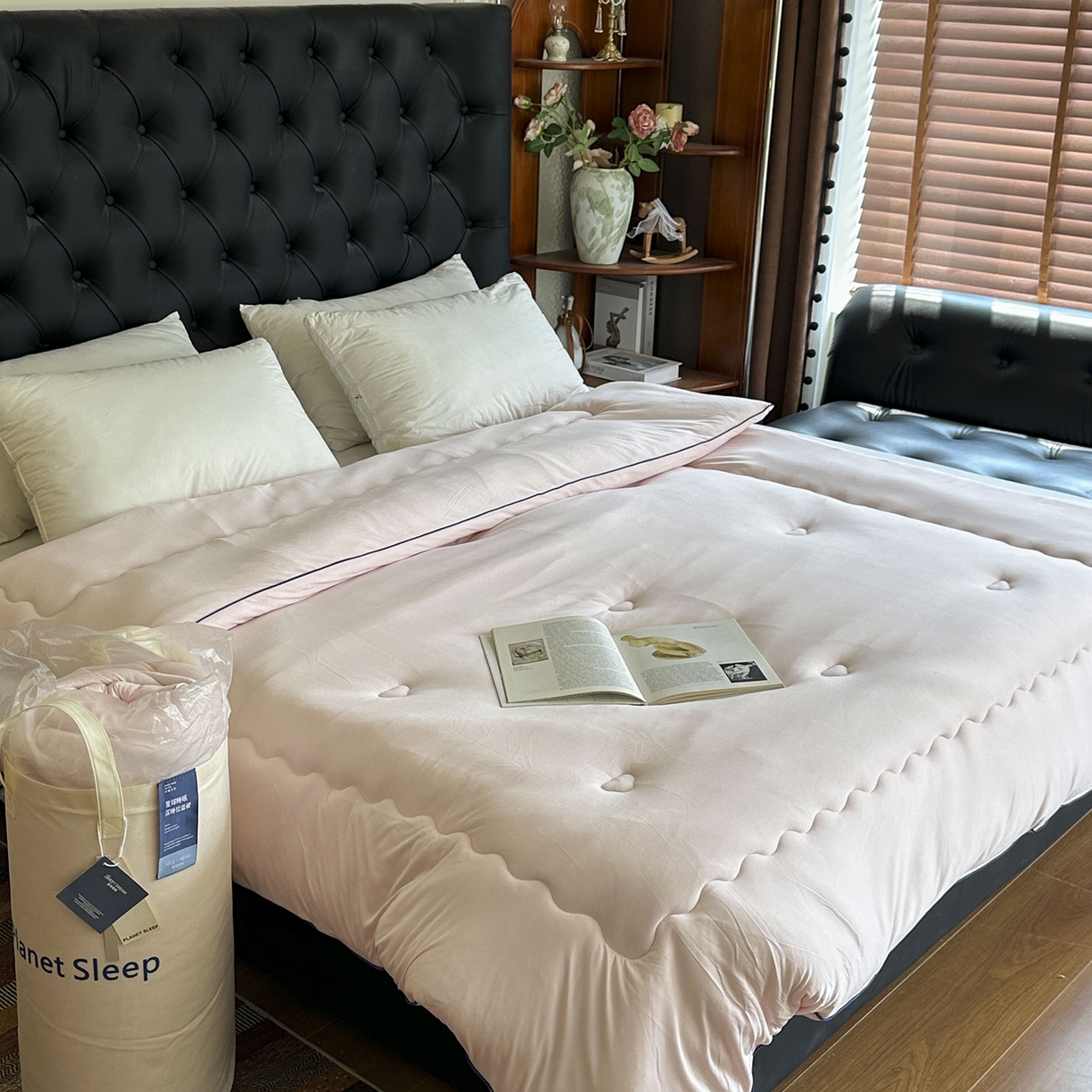 91家纺网 家纺一手货源 找家纺 色鬼布艺高端家居主号 2025新款星球深睡控温被被子被芯 粉色