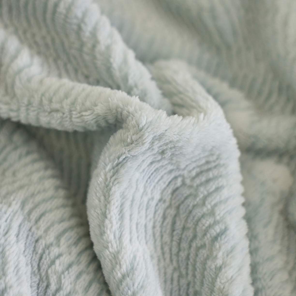 91家纺网 家纺一手货源 找家纺 简纯主义 2025新款230g全消光全工艺牛奶绒四件套-柏琳少女 【控价】：日常店铺券后价格：278/298 柏林少女-蓝