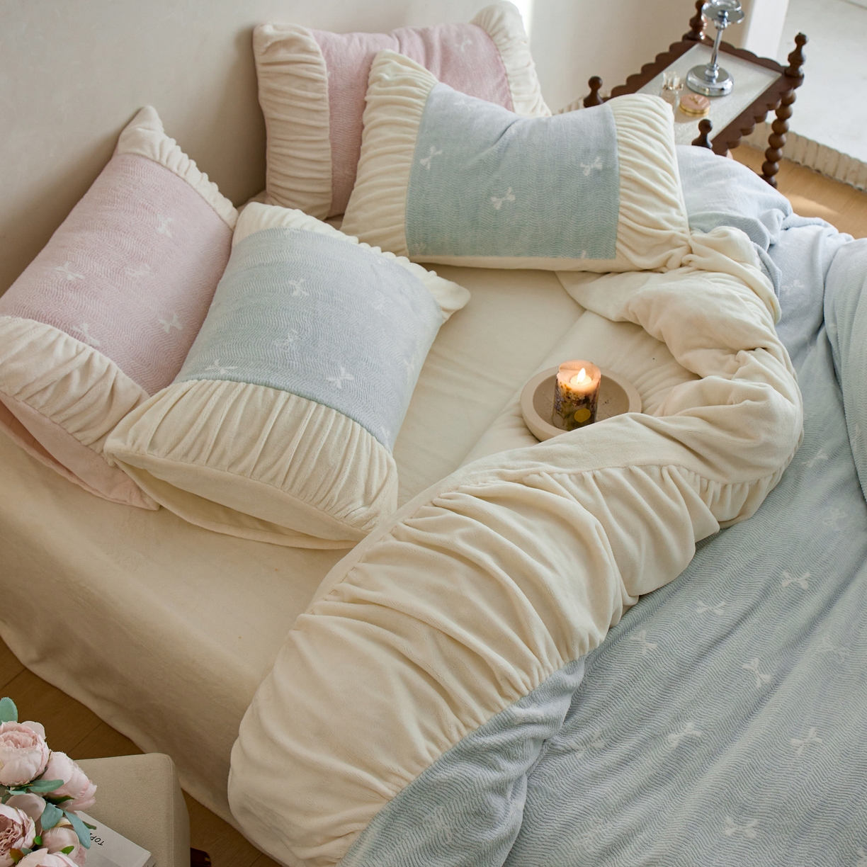 91家纺网 家纺一手货源 找家纺 简纯主义 2025新款230g全消光全工艺牛奶绒四件套-柏琳少女 【控价】：日常店铺券后价格：278/298 柏林少女-蓝