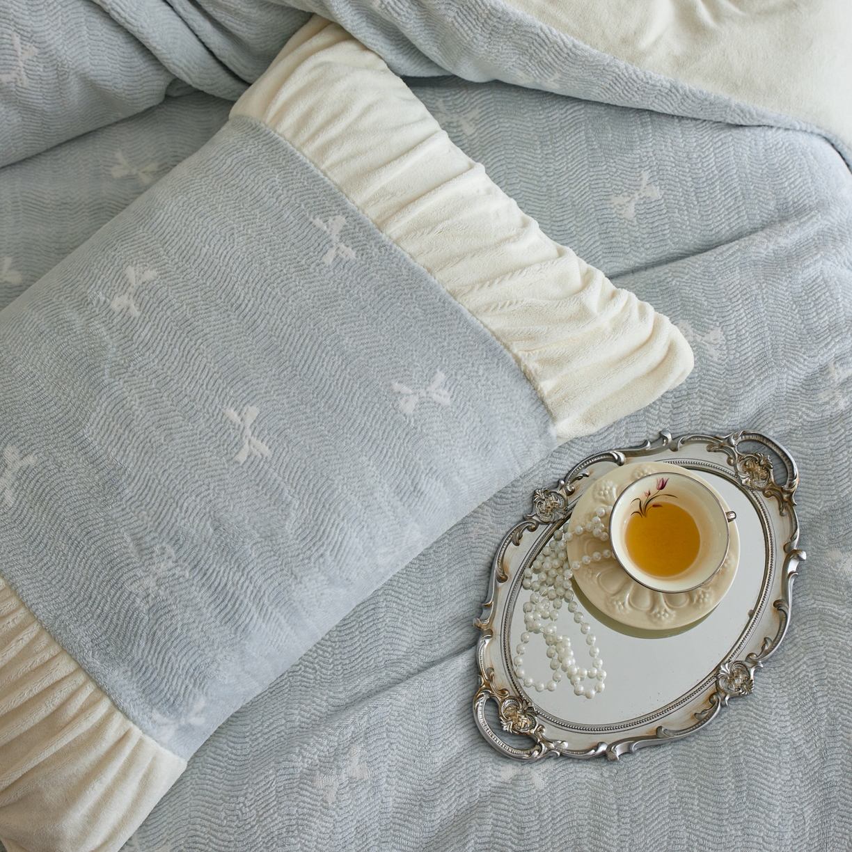 91家纺网 家纺一手货源 找家纺 简纯主义 2025新款230g全消光全工艺牛奶绒四件套-柏琳少女 【控价】：日常店铺券后价格：278/298 柏林少女-蓝