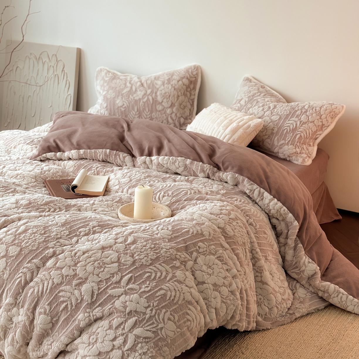 91家纺网 家纺一手货源 找家纺 （总）简纯主义 2025新款380g獭兔绒230g全消光全工艺牛奶绒四件套-椿晓 【控价】：日常店铺券后价格：258/328/348/328