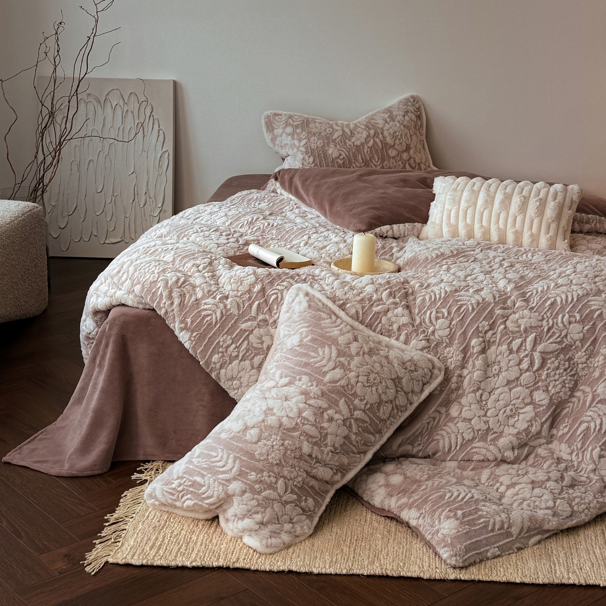 91家纺网 家纺一手货源 找家纺 （总）简纯主义 2025新款380g獭兔绒230g全消光全工艺牛奶绒四件套-椿晓 【控价】：日常店铺券后价格：258/328/348/328