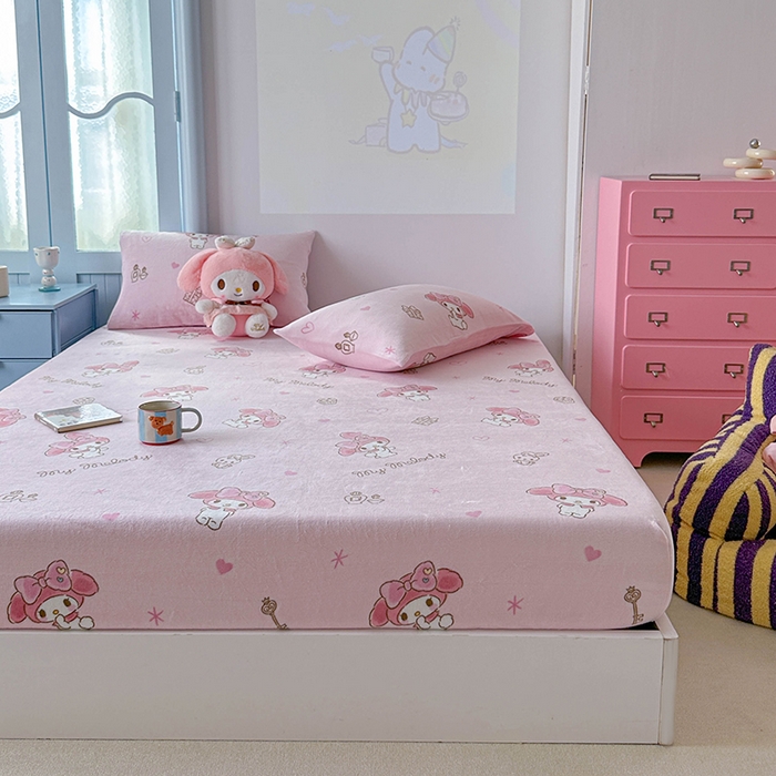 91家纺网 家纺一手货源 找家纺 爱丽丝 2025新款正版授权三丽鸥牛奶绒单品床笠枕套 兔妮美乐蒂