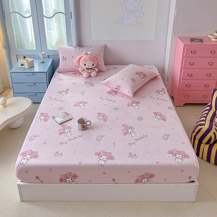 91家纺网 家纺一手货源 找家纺 爱丽丝 2025新款正版授权三丽鸥牛奶绒单品床笠枕套 兔妮美乐蒂