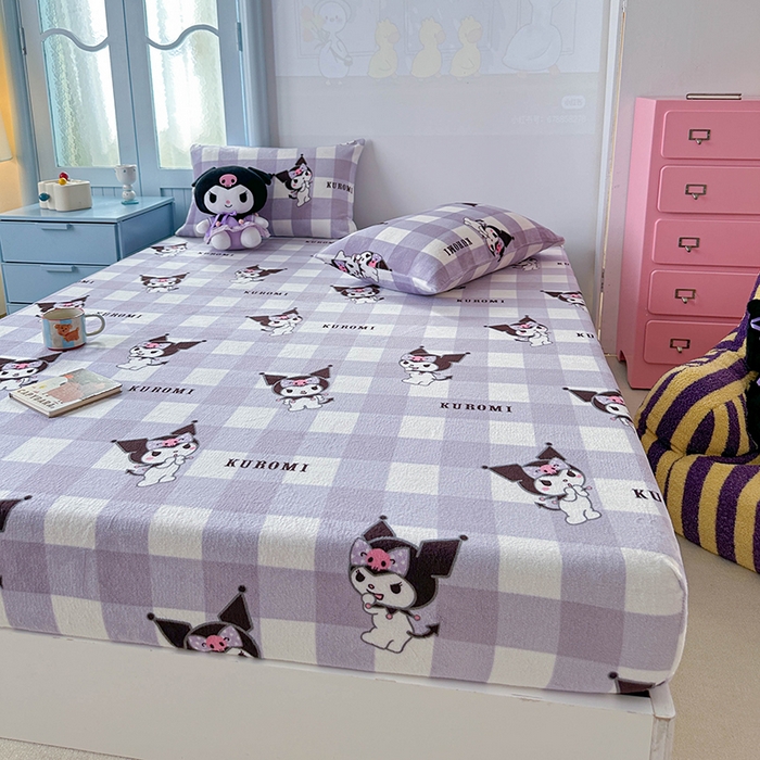 91家纺网 家纺一手货源 找家纺 爱丽丝 2025新款正版授权三丽鸥牛奶绒单品床笠枕套 格子库洛米