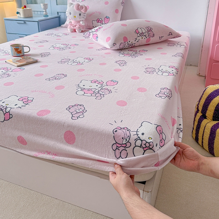 91家纺网 家纺一手货源 找家纺 爱丽丝 2025新款正版授权三丽鸥牛奶绒单品床笠枕套 泡泡凯蒂