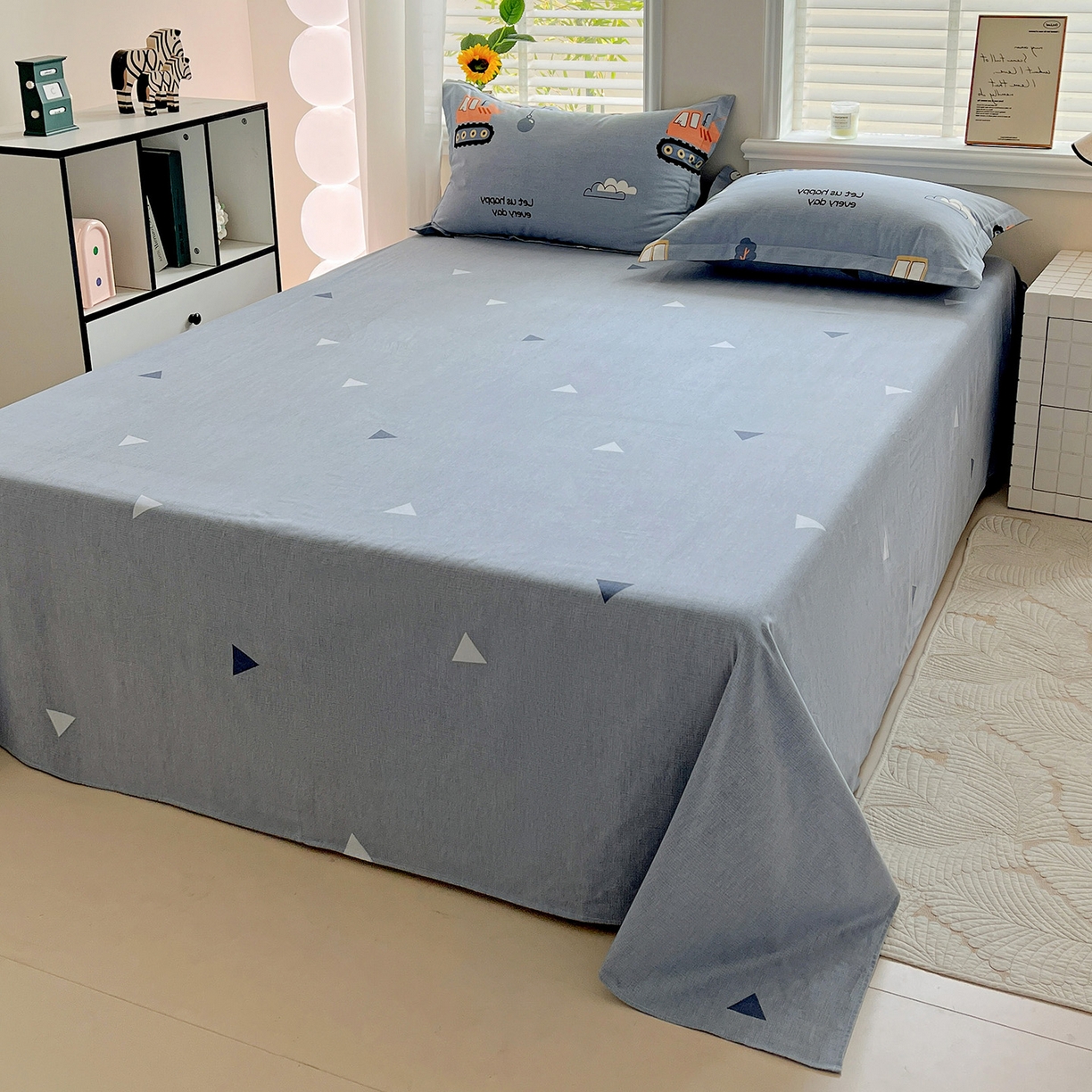 91家纺网 家纺一手货源 找家纺 依庭 2025新款高克重全棉纯棉磨毛印花单床单 萌车派对-B版