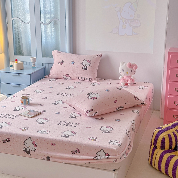 91家纺网 家纺一手货源 找家纺 爱丽丝 2025新款正版授权三丽鸥牛奶绒单品床笠枕套 波点凯蒂