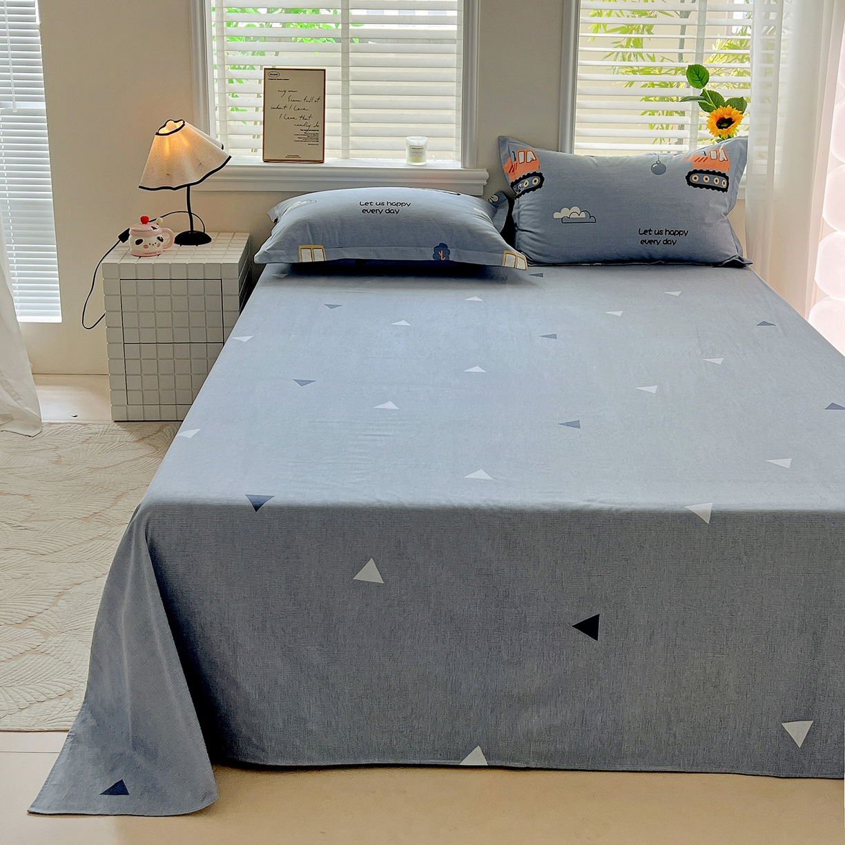 91家纺网 家纺一手货源 找家纺 依庭 2025新款高克重全棉纯棉磨毛印花单床单 萌车派对-B版