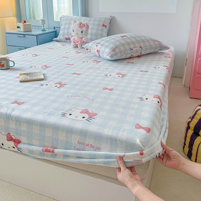 91家纺网 家纺一手货源 找家纺 爱丽丝 2025新款正版授权三丽鸥牛奶绒单品床笠枕套 乖巧凯蒂