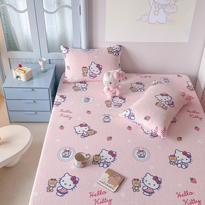 91家纺网 家纺一手货源 找家纺 爱丽丝 2025新款正版授权三丽鸥牛奶绒单品床笠枕套 草莓凯蒂