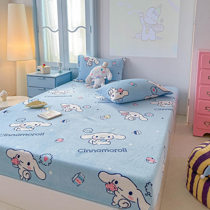 91家纺网 家纺一手货源 找家纺 爱丽丝 2025新款正版授权三丽鸥牛奶绒单品床笠枕套 甜品玉桂狗