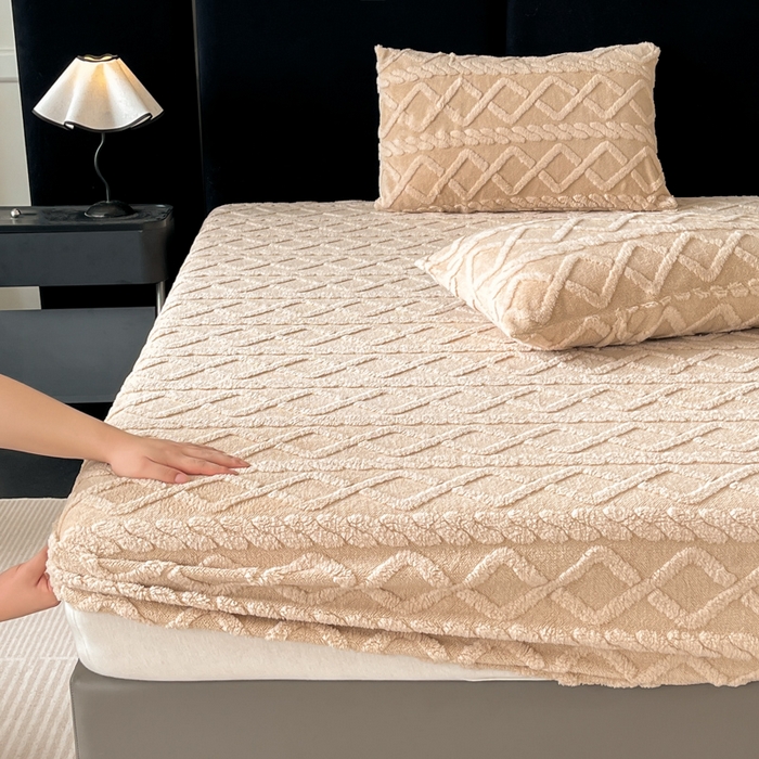 91家纺网 家纺一手货源 找家纺 米瑞娜 2025秋冬新款塔芙绒床笠三件套跨境单床笠外贸单品现货尺寸齐全 马尾型-卡其