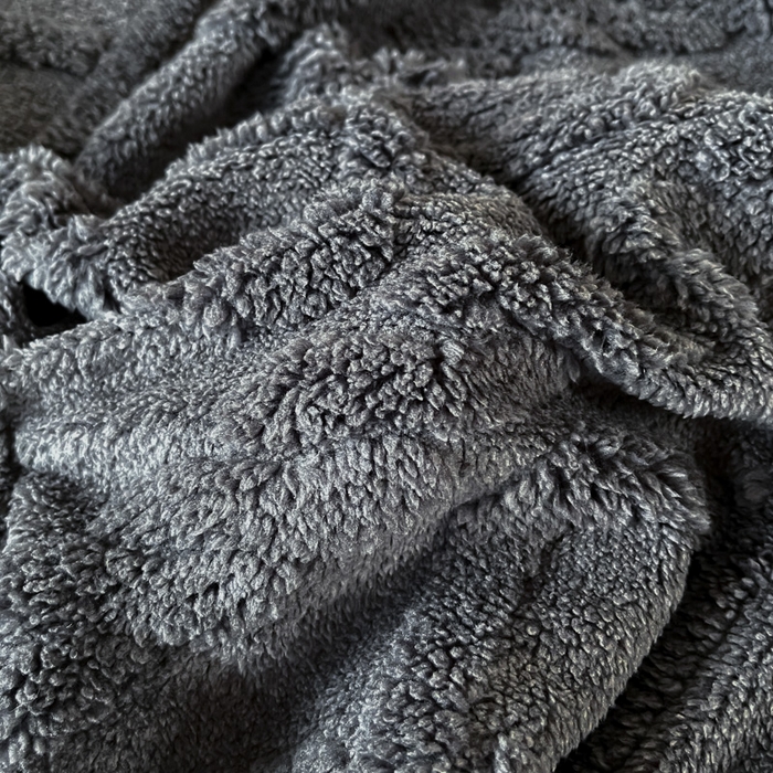 91家纺网 家纺一手货源 找家纺 米瑞娜 2025秋冬新款塔芙绒床笠三件套跨境单床笠外贸单品现货尺寸齐全 马尾型-灰色