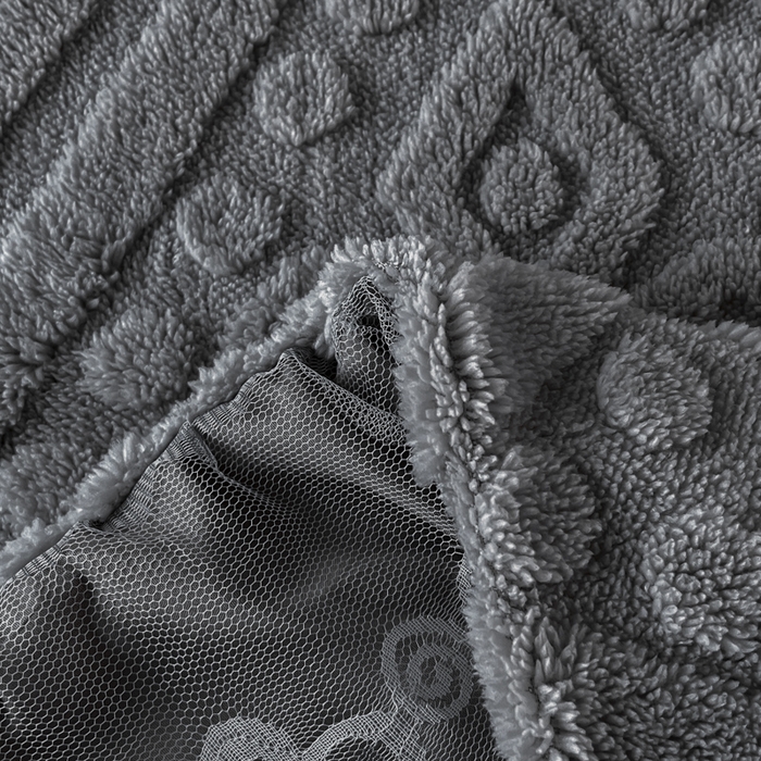 91家纺网 家纺一手货源 找家纺 （总）米瑞娜 2025新款塔芙绒床裙三件套雕花绒蕾丝跨境单床裙外贸现货尺寸齐全