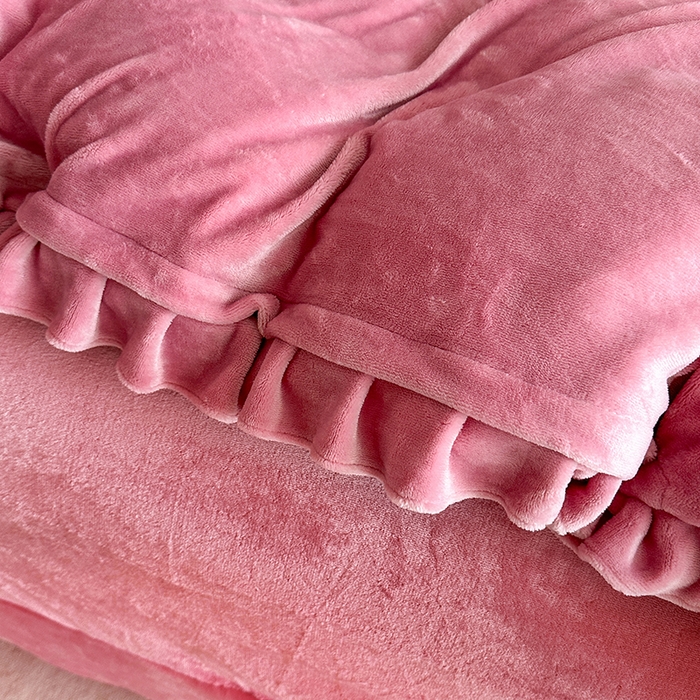 91家纺网 家纺一手货源 找家纺 董韵家纺 2025新款高克重 250克9-10斤牛奶绒 刺绣床单四件套系列 柔眠-豆沙