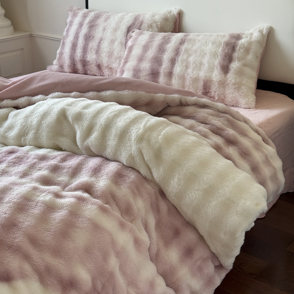 91家纺网 家纺一手货源 找家纺 （总）新印象 2025新款七彩兔绒牛奶绒四件套