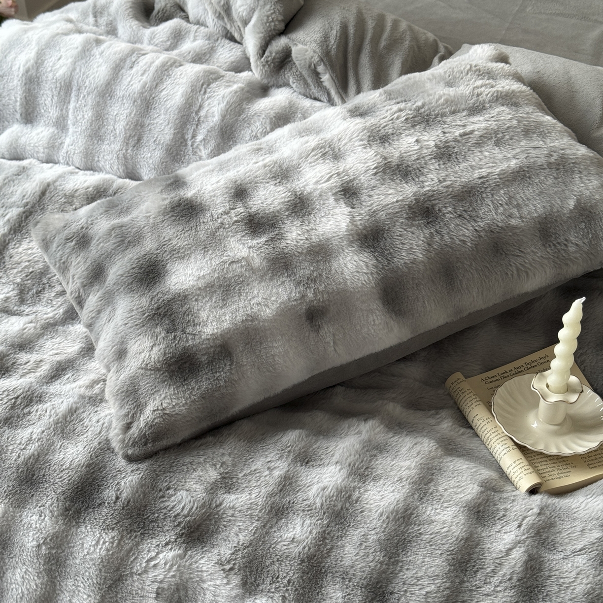 91家纺网 家纺一手货源 找家纺 新印象 2025新款七彩兔绒牛奶绒四件套 七彩兔绒-椰灰