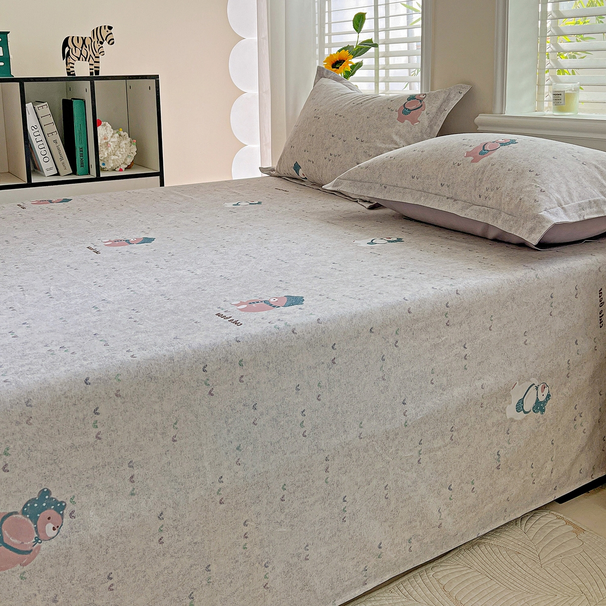 91家纺网 家纺一手货源 找家纺 依庭 2025新款高克重全棉纯棉磨毛印花单床单 幸福小熊