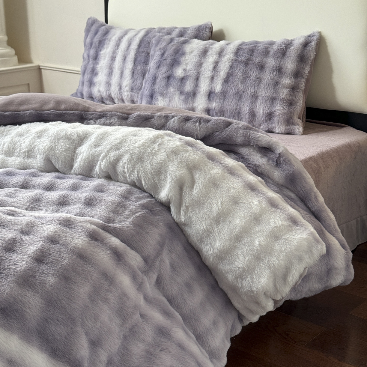 91家纺网 家纺一手货源 找家纺 新印象 2025新款七彩兔绒牛奶绒四件套 七彩兔绒-星紫