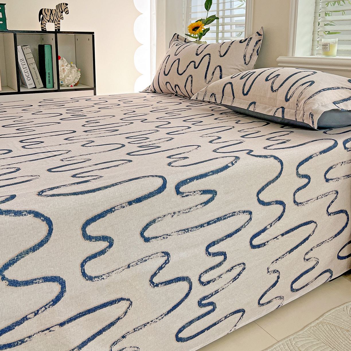 91家纺网 家纺一手货源 找家纺 依庭 2025新款高克重全棉纯棉磨毛印花单床单 幸运熊