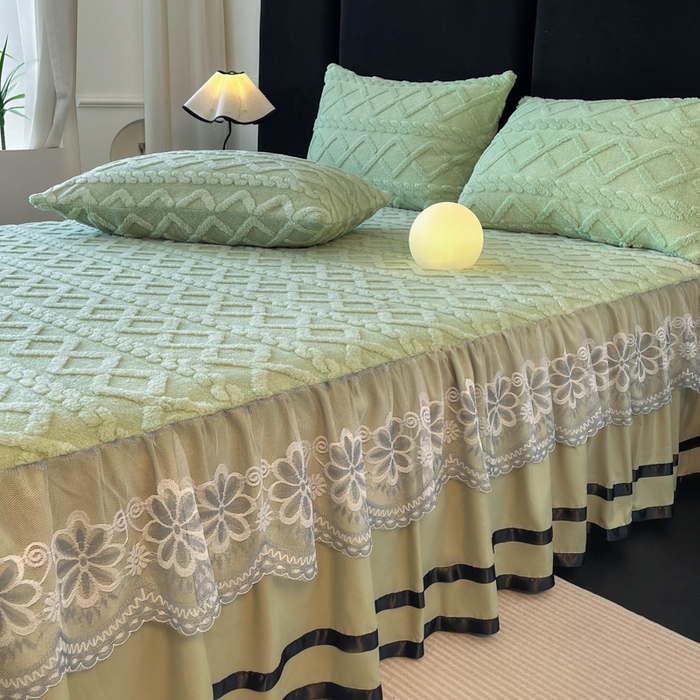 91家纺网 家纺一手货源 找家纺 米瑞娜 2025新款塔芙绒床裙三件套雕花绒蕾丝跨境单床裙外贸现货尺寸齐全 马尾型-果绿