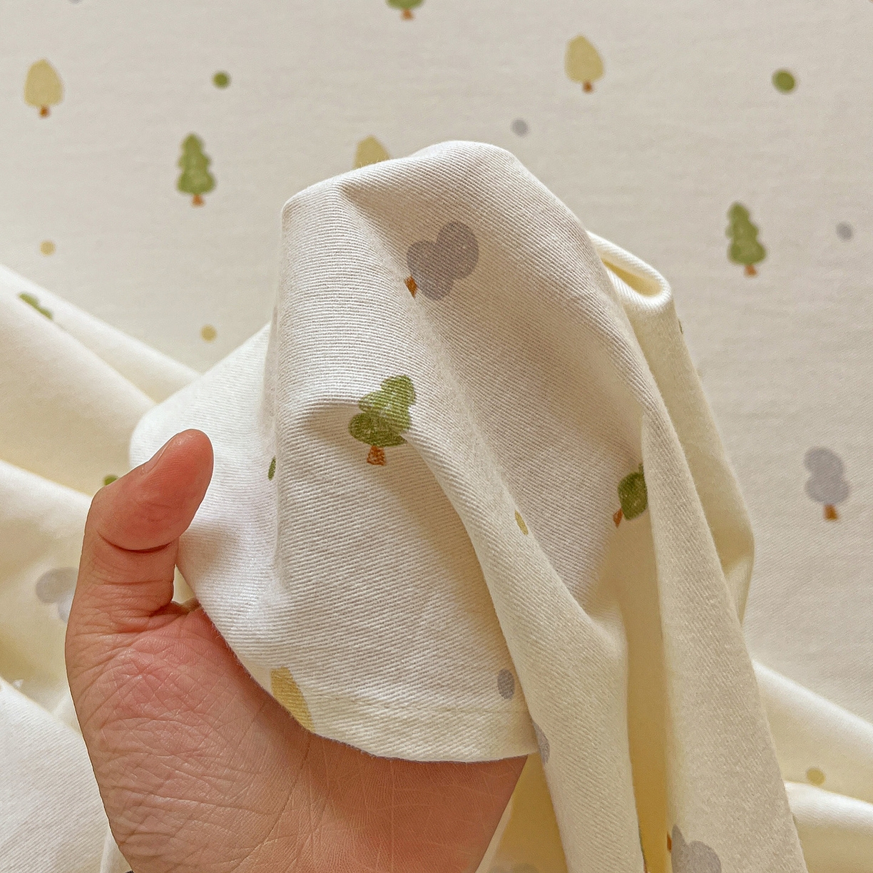 91家纺网 家纺一手货源 找家纺 依庭 2025新款高克重全棉纯棉磨毛印花单床单 叶叶情深