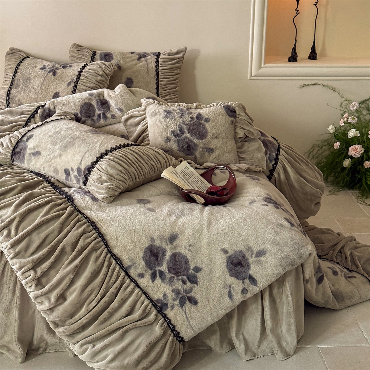 91家纺网 家纺一手货源 找家纺 （总）婳庭家居 2025新款复古仿兔兔绒牛奶绒浮光四件套