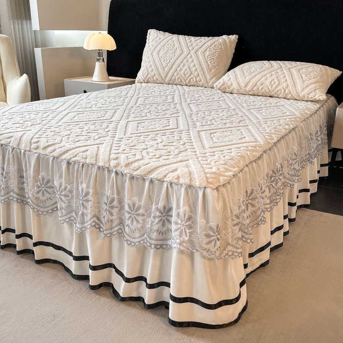 91家纺网 家纺一手货源 找家纺 米瑞娜 2025新款塔芙绒床裙三件套雕花绒蕾丝跨境单床裙外贸现货尺寸齐全 欧式床裙-白色