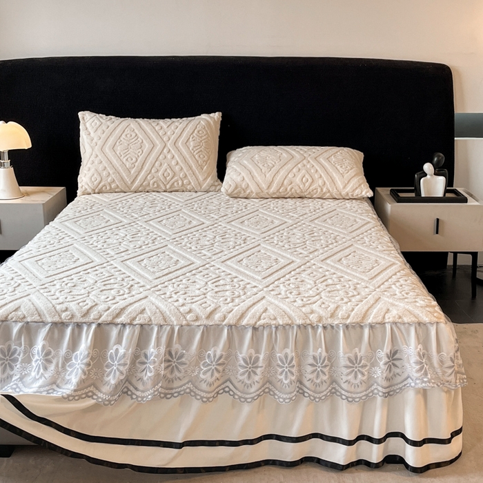 91家纺网 家纺一手货源 找家纺 米瑞娜 2025新款塔芙绒床裙三件套雕花绒蕾丝跨境单床裙外贸现货尺寸齐全 欧式床裙-白色