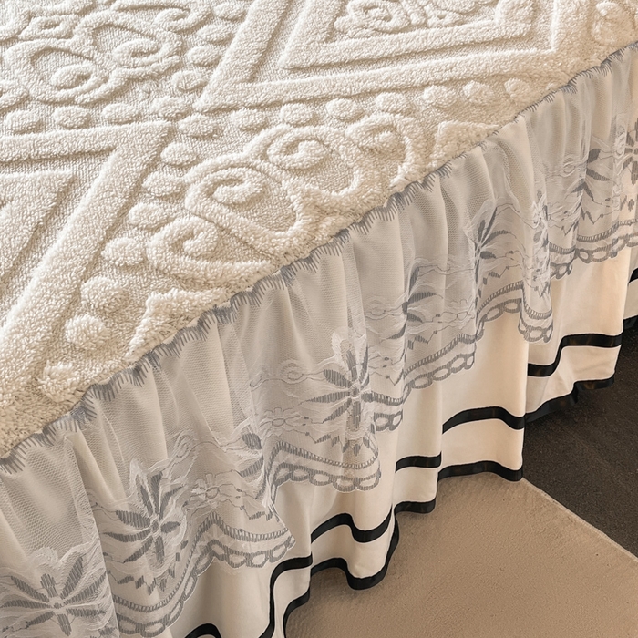 91家纺网 家纺一手货源 找家纺 米瑞娜 2025新款塔芙绒床裙三件套雕花绒蕾丝跨境单床裙外贸现货尺寸齐全 欧式床裙-白色