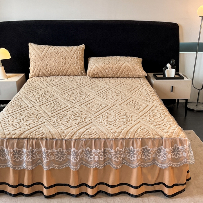 91家纺网 家纺一手货源 找家纺 米瑞娜 2025新款塔芙绒床裙三件套雕花绒蕾丝跨境单床裙外贸现货尺寸齐全 欧式床裙-卡其