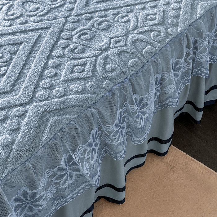 91家纺网 家纺一手货源 找家纺 米瑞娜 2025新款塔芙绒床裙三件套雕花绒蕾丝跨境单床裙外贸现货尺寸齐全 欧式床裙-蓝灰