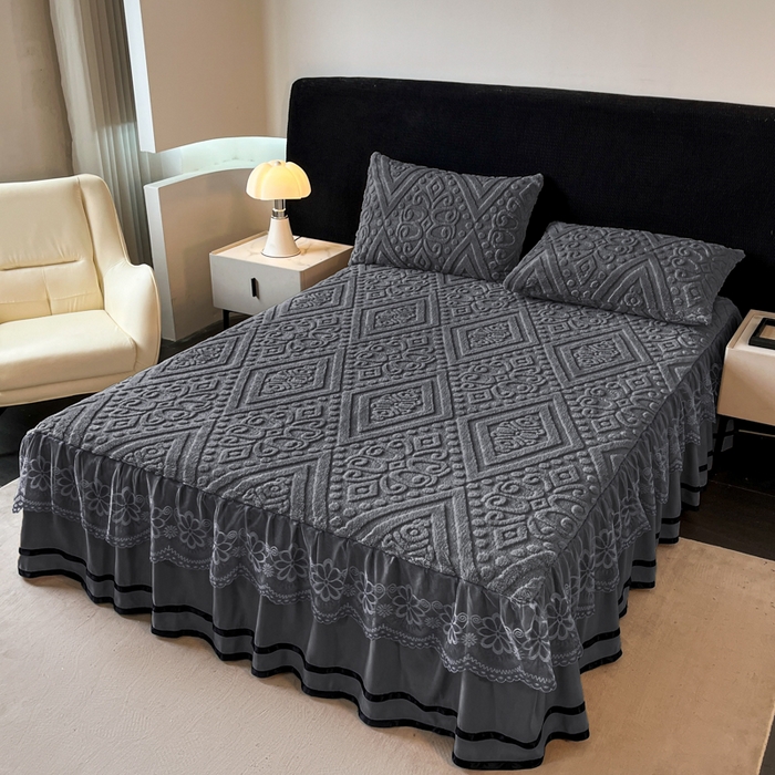 91家纺网 家纺一手货源 找家纺 米瑞娜 2025新款塔芙绒床裙三件套雕花绒蕾丝跨境单床裙外贸现货尺寸齐全 欧式床裙-深灰