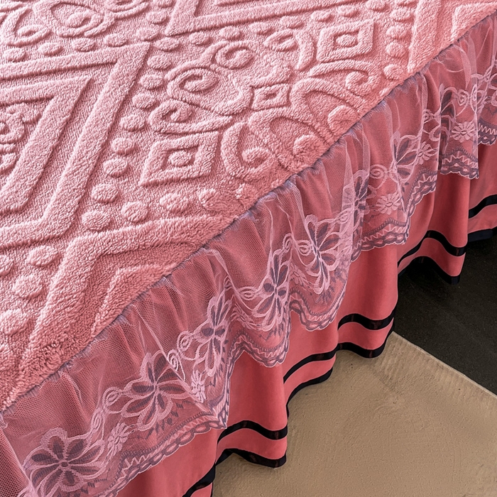 91家纺网 家纺一手货源 找家纺 米瑞娜 2025新款塔芙绒床裙三件套雕花绒蕾丝跨境单床裙外贸现货尺寸齐全 欧式床裙-玫红